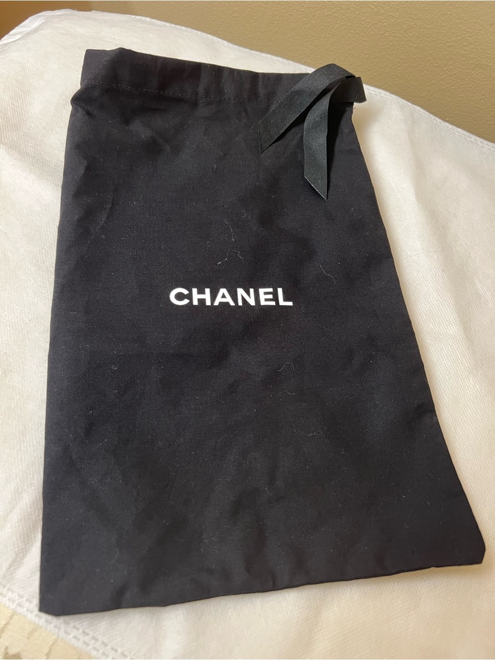 CHANEL authentic Drawstring Dust Bag NEW - Picture 3 of 3